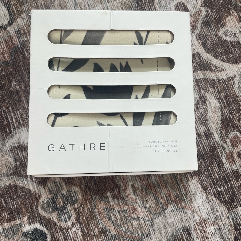Gathre x Rylee and Cru Cream and Black Diaper Changing Mat